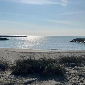 https://appartement-saintes-maries-de-la-mer.fr-provencehotel.com